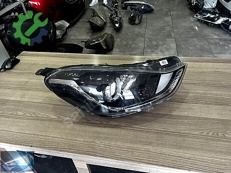 Hyundai i10 Sağ Ön Far çıkma parça