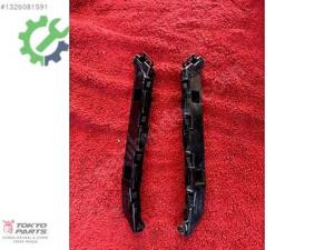 Honda City orijinal çıkma tampon bıraketi