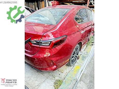 Honda City Sol Arka Çamurluk çıkma parça