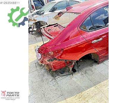 Honda City Sağ Arka Çamurluk çıkma parça