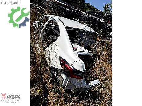 Honda City Sol Arka Çamurluk çıkma parça