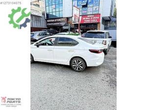 Honda city sol arka kapı orjinal çıkma beyaz