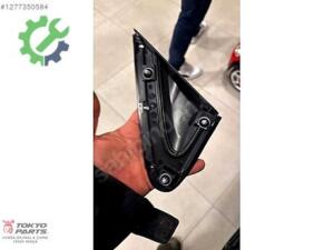 Honda crv çamurluk üçgeni