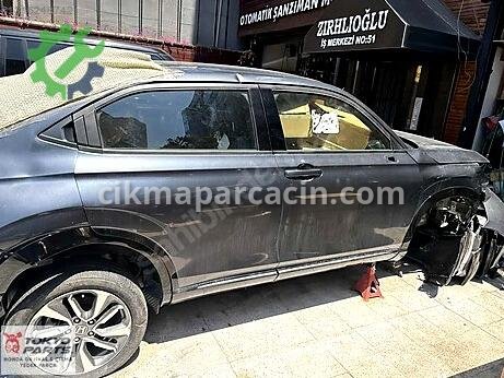 Honda HR-V Sağ Arka Kapı çıkma parça