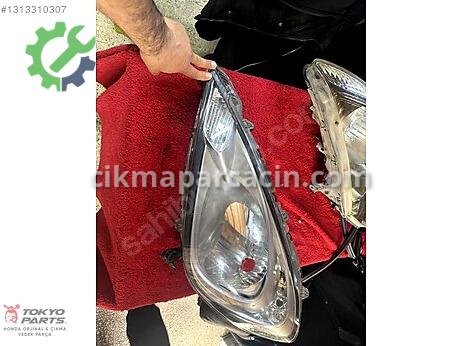 Honda Jazz Ön Far çıkma parça