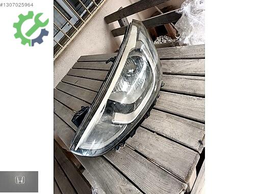 Hyundai Accent Blue Sağ Ön Far çıkma parça
