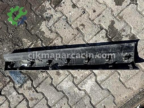 Hyundai Tucson Sol Kapı Çıtası çıkma parça