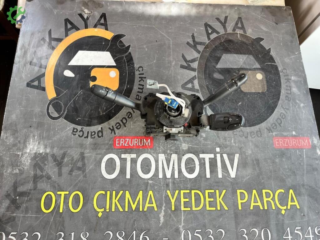 Peugeot Partner Sinyal Kolu 98062255XT çıkma parça