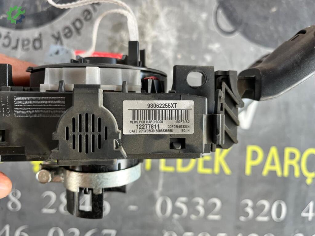 Peugeot Partner Sinyal Kolu 98062255XT çıkma parça