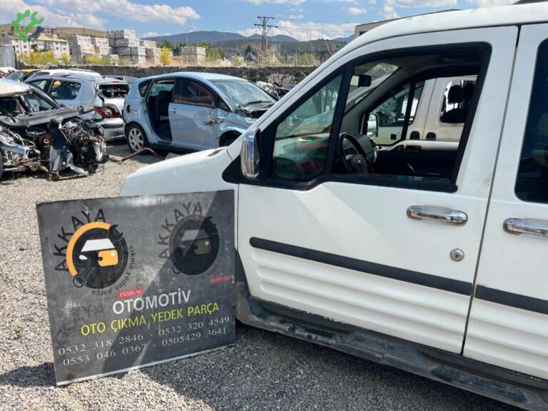 Ford Transit Connect Kapı (Ön Sol) çıkma parça