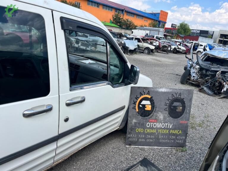 Ford Transit Connect Sağ Ön Kapı çıkma parça