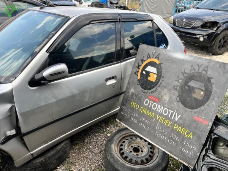 Peugeot 306 Sol Ön Kapı çıkma parça