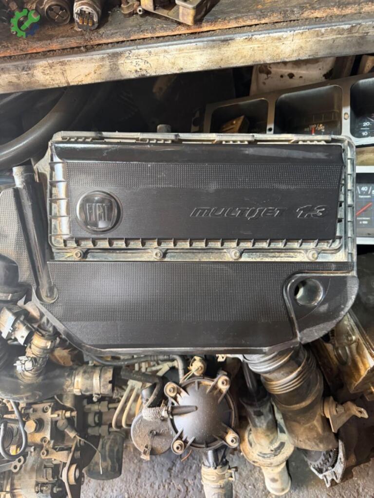 Fiat Fiorino Hava Filtresi çıkma parça
