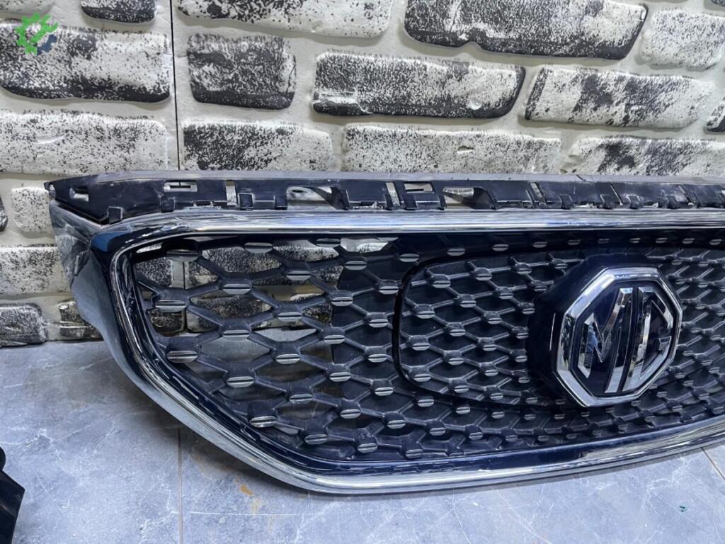 MG ZS Ön Panjur çıkma parça