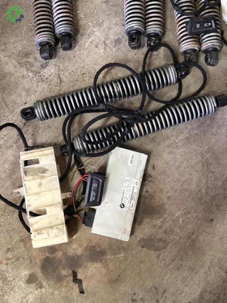 BMW X3 Amortisör 61357365902 çıkma parça