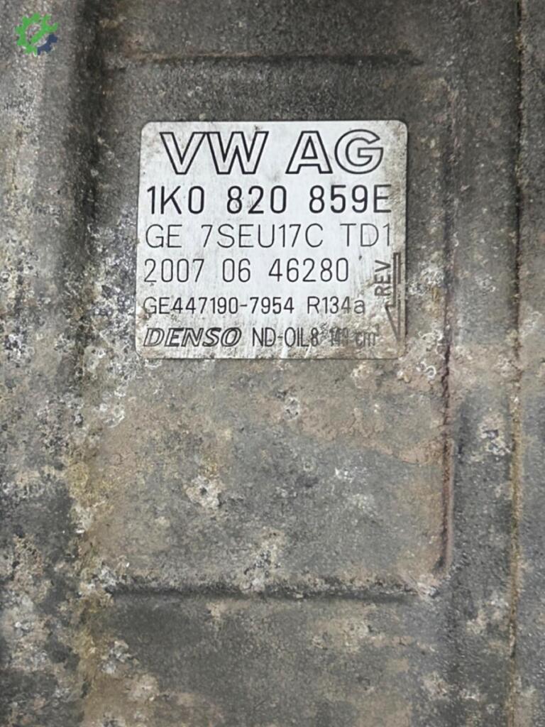 Seat Leon Kompresör 1K0820859E çıkma parça