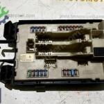 İnfiniti fx30d sigorta kutusu 284b71by0a
