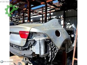 JAGUAR XE SAĞ ARKA ÇAMURLUK ORJİNAL HATASIZ BOYASIZ İŞLEMSİZ