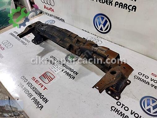 Volkswagen Jetta Ön Tampon Demiri 5C6807109 çıkma parça