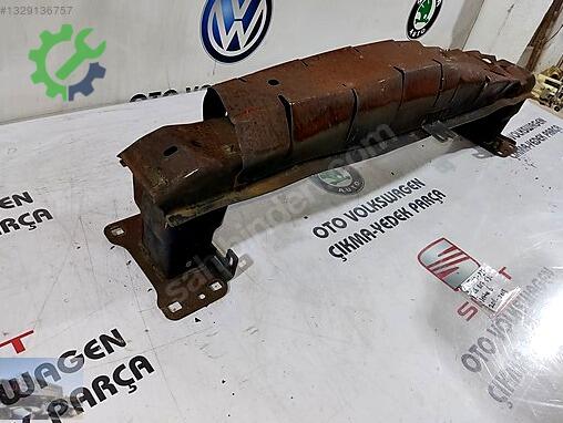Volkswagen Jetta Tampon Demiri 5C6807584 çıkma parça