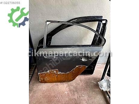 Volkswagen Jetta Sol Arka Kapı çıkma parça