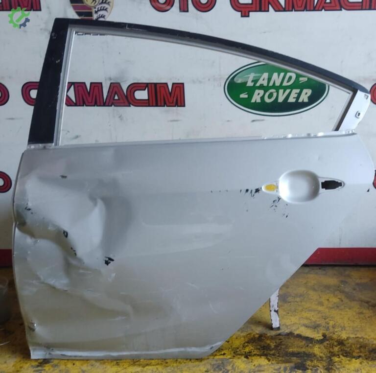Kia Cerato Sol Arka Kapı çıkma parça