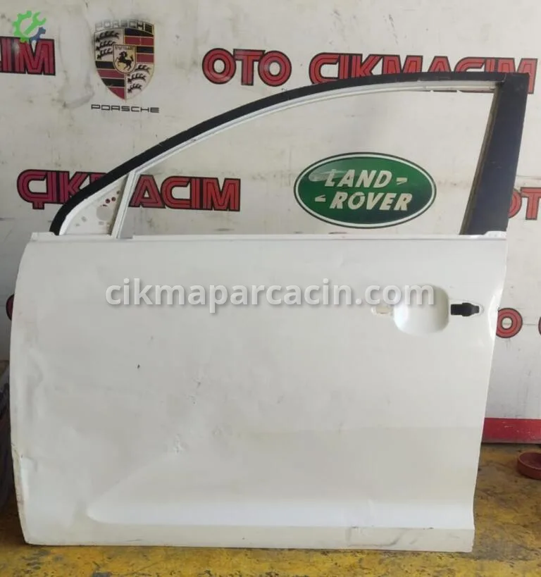 Kia Sportage Sol Ön Kapı çıkma parça