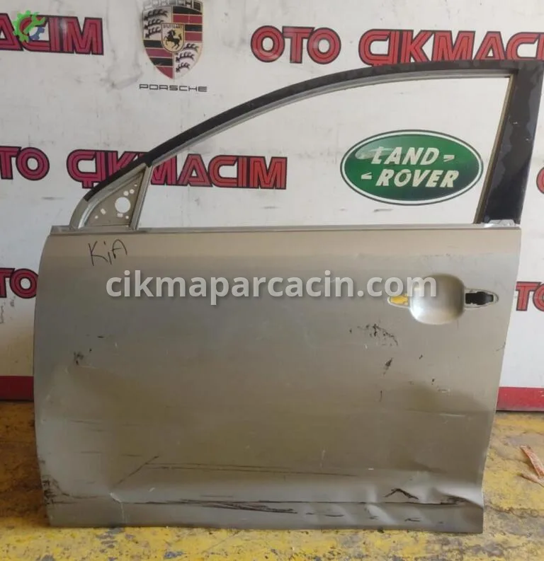 Kia Sportage Sol Ön Kapı çıkma parça