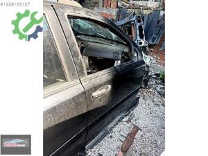 KİA SORENTO ORJİNAL ÇIKMA SAĞ ÖN KAPI