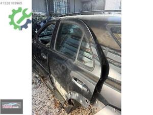 KİA SORENTO ORJİNAL ÇIKMA SOL ARKA KAPI