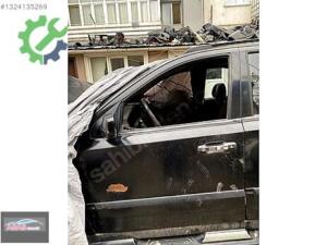 KİA SORENTO ( 2005 – 06 ) SOL ÖN KAPI ORJINAL ÇIKMA
