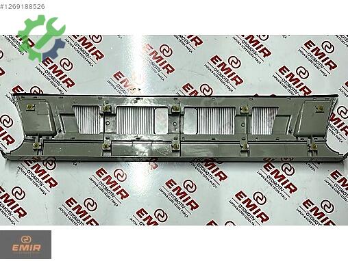 Mitsubishi L300 Ön Panjur MB050202 çıkma parça