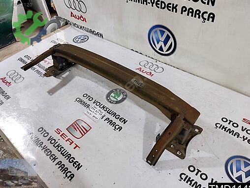 Seat Leon Ön Tampon Demiri 5F0807109 çıkma parça