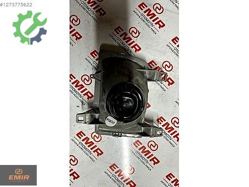 Mazda B Serisi Sağ Ön Far 8BUS-51-030 çıkma parça