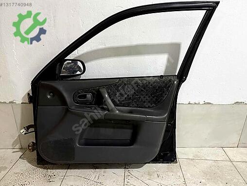 Mazda 323 Sağ Ön Kapı çıkma parça