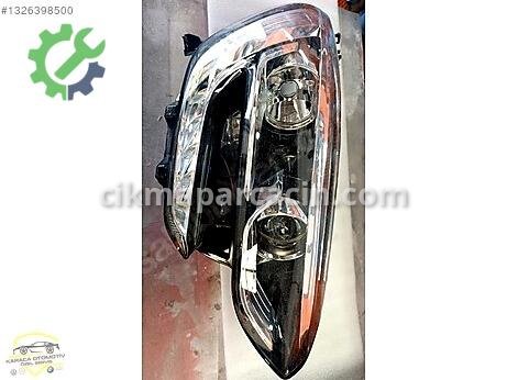 Renault Megane Sağ Ön Far çıkma parça