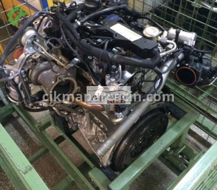 Mercedes-Benz CLA Sandık Motor çıkma parça