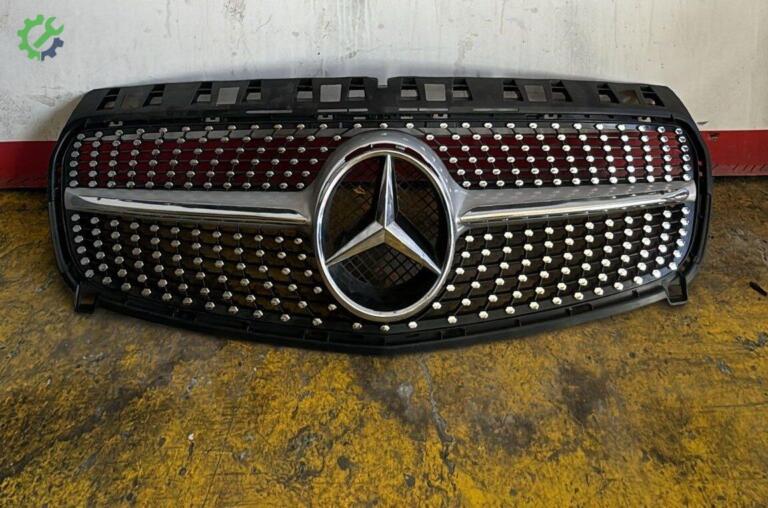 Mercedes-Benz A Serisi Panjur çıkma parça