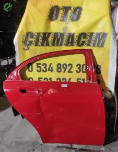 MERCEDES-BENZ A SERİSİ 176 SAĞ ARKA KAPI