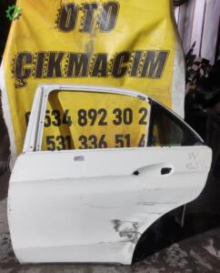MERCEDES-BENZ E SERİSİ W212 SOL ARKA KAPI