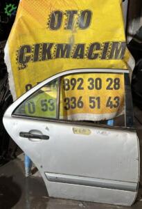 MERCEDES E SERİSİ W210 SAĞ ARKA KAPI DOLU