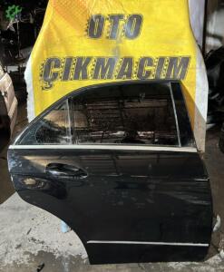 MERCEDES E SERİSİ W212 HATASIZ DOLU SAĞ ARKA KAPI