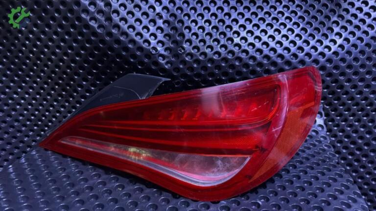 Mercedes-Benz CLA Sağ Stop çıkma parça