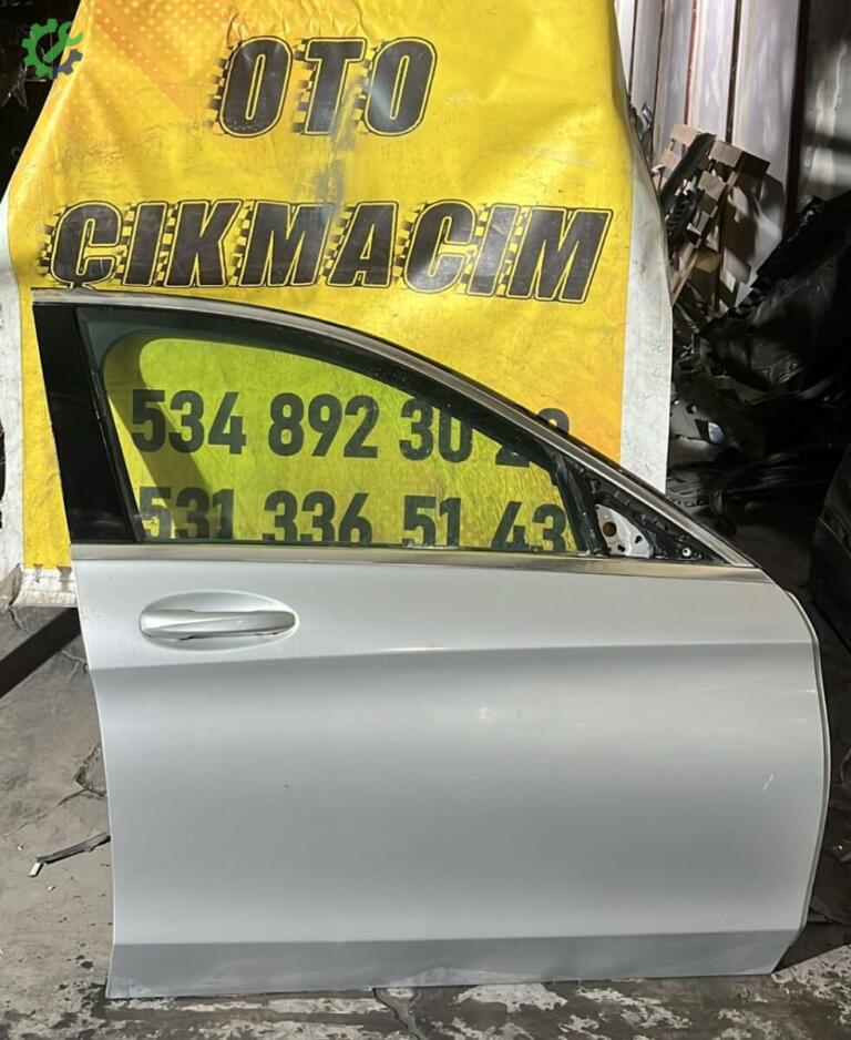 Mercedes-Benz C Serisi Sağ Ön Kapı çıkma parça