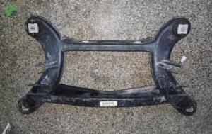 MERCEDES E SERİSİ W212 ARKA MOTOR TRAVERSİ