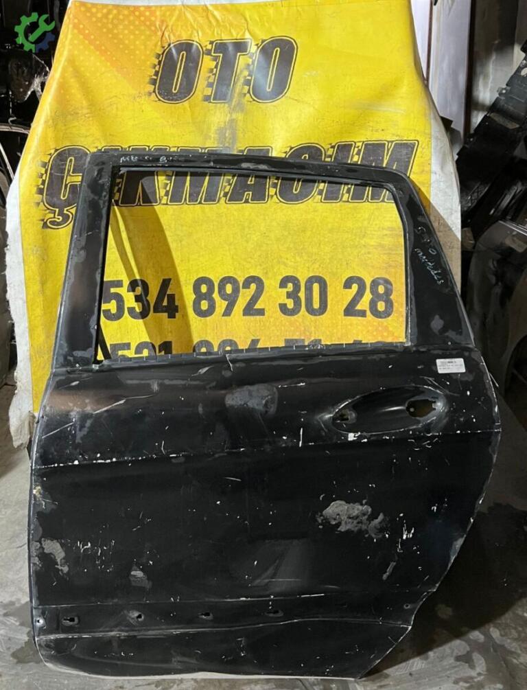 Mercedes-Benz B Serisi Sol Arka Kapı çıkma parça