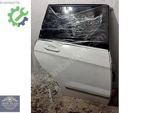 Mercedes-Benz GLK Sağ Arka Kapı çıkma parça