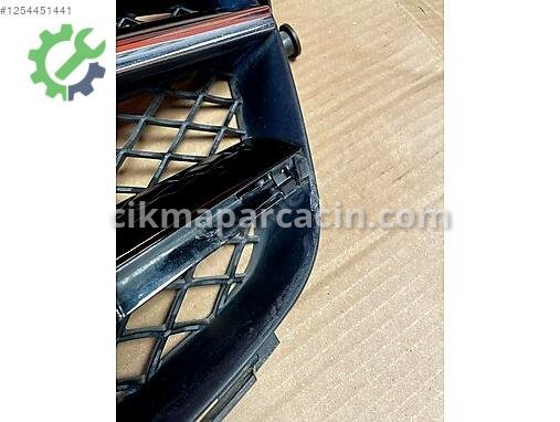 Mercedes-Benz 250 Ön Panjur çıkma parça
