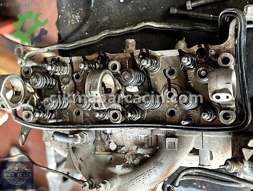 Mercedes-Benz 230 Silindir Kapak W115-W123 çıkma parça