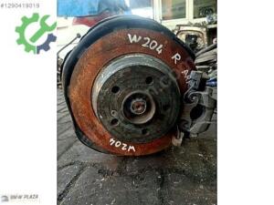 MERCEDES BENZ W204 SAĞ ARKA TAŞIYICI AKS-FREN MERKEZİ